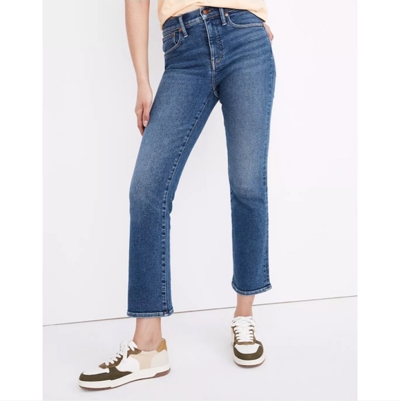 Madewell Cali Demi-Boot Jeans in Bodney Wash - Picture 2 of 14